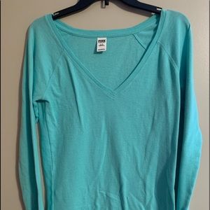 PINK Victoria’s Secret Size Large v-neck, long-sleeved t-shirt turquoise.